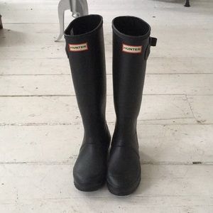 Hunter boots like new size 6